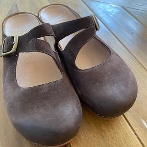 Dansko clogs - basically brand new!